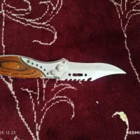 چاقو|کلکسیون اشیاء عتیقه|شیراز, ارم|دیوار