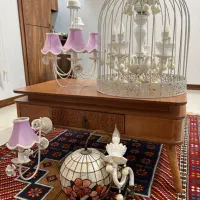 لوستر فلزی شیشه ای به همراه دیوار کوب