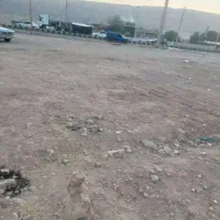 یک قطعه زمین تجاری مسکونی