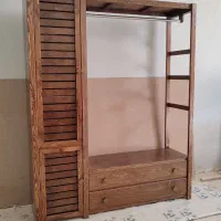 تولید تخصصی انواع رگال لباس تمام چوبی