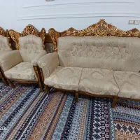 فروش مبل سلطنتی . بخاطر کمبود جا بفروش می‌رسد