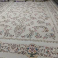 یه‌فرش  دوازده متری  و دوتا  شش متری