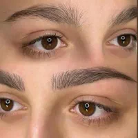 میکروبلیدینگ و فیبروز تخصصی ابرو (تضمینی)