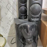 اسپیکر قدیمی محکم