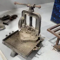 حدیده گیره لوله‌بر دستگاه اتو جعبه‌ابزار رگلاتور