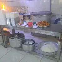 رستوران فعال .سالن وبیرون بر