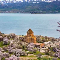 تور زمینی وان