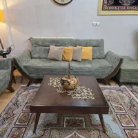مبلمان راحتی 5 نفره|مبلمان خانگی و میز عسلی|تهران, فلسطین (میدان انقلاب)|دیوار
