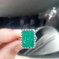 انگشتر نقره با عقیق سبز