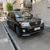 لندکروز ۶۰ ساله ۲۰۱۱