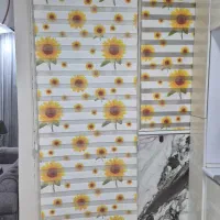 پرده زبرا دو تیکه هر تیکه ب پهنای ۸۰سانتی متر.