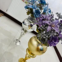 گل و گلدان شیشه ای