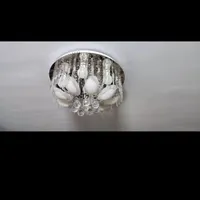 سه تا لوستر درحددنو.کلا هر سه ۹ میلیون