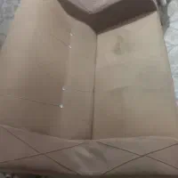 مبل ۴نفره ب همراه دو میز عسلی