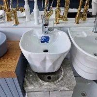 روشویی نیم پایه طرح لوزی