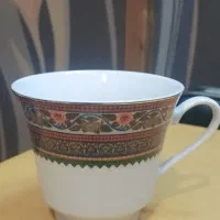 نیم لیوان چینی