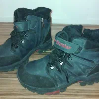 پوتین|کفش و لباس بچه|سلماس, |دیوار