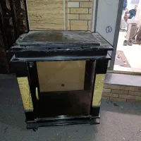 تلویزیون قدیمی سالم همراه دی‌وی‌دی و میز|تلویزیون و پروژکتور|رباط‌کریم, رباط‌کریم|دیوار