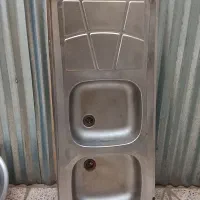 سینک با شیر