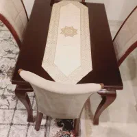 میز ناهار خوری چهار نفره چوب با شیشه پنج میل