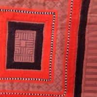 کلا میدوزم فقط تپه ای