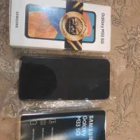 گوشی موبایل m33 5g به همراه کارتن و قاپ