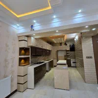 منزل شیک و تمیز/۱۴۰متر/ رو به روی کاشان مال