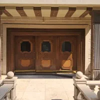 استخدام لابی من