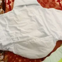 سیسمونی قنداق فرنگی|رختخواب، بالش، پتو|اهواز, زرگان|دیوار