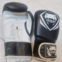 دستکش کیک بوکس