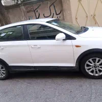 ام وی ام مدل ۹۶ رنگ سفید