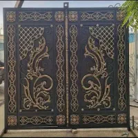 درب . آهنی . باغ  . ویلا