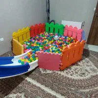 استخر توپ بازی