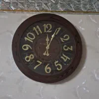 ساعت دیواری