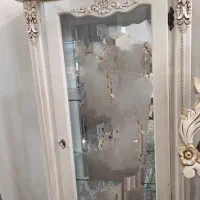 ویترین.ویترین تزیینی.کمد.مبل.ویترین سه طبقه