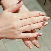 مدل برای ناخن