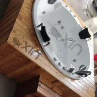 وان جکوزی یک الی هشت نفره درب کارگاه