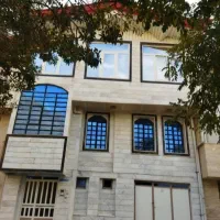 فروش دو طبقه ویلایی ۱۳۰ متری شهرک ظفر