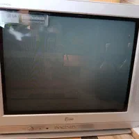 تلویزیون ۱۴ اینج ال جی همراه با زیرتلویزیون چوبی