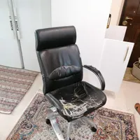 صندلی کامپیتر اداری نیاز به تعمیر