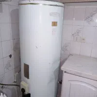 آبگرمکن ایستاده