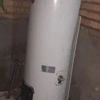 آبگرم کن بزرگ
