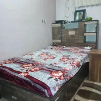 تخت در حد نو ، ۱/۵نیم نفره|تخت و سرویس خواب|اصفهان, مفتح|دیوار
