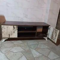 یک عدد میز تلویزیون|میز تلویزیون|رشت, پیرکلاچای|دیوار