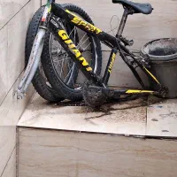 دوچرخه تنه محکم لاستیک درحد تعمیری