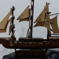 کشتی بادبانی وناو جنگی