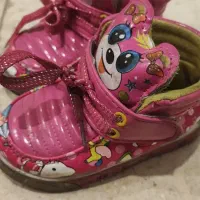 چکمه دخترانه سایز۲۴مناسب یک سال و نیم دو سال|کفش و لباس بچه|مشهد, آبکوه|دیوار