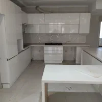 بلوار دهکده 125 متر آپارتمان 2 خواب
