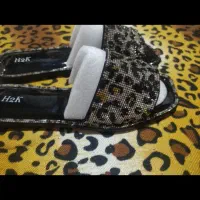 صندل|کیف، کفش، کمربند|اندیشه, اندیشه فاز ۱|دیوار