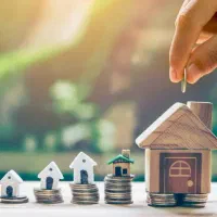 ۳۱۰ متر . دو نبش . نزدیک به حرم